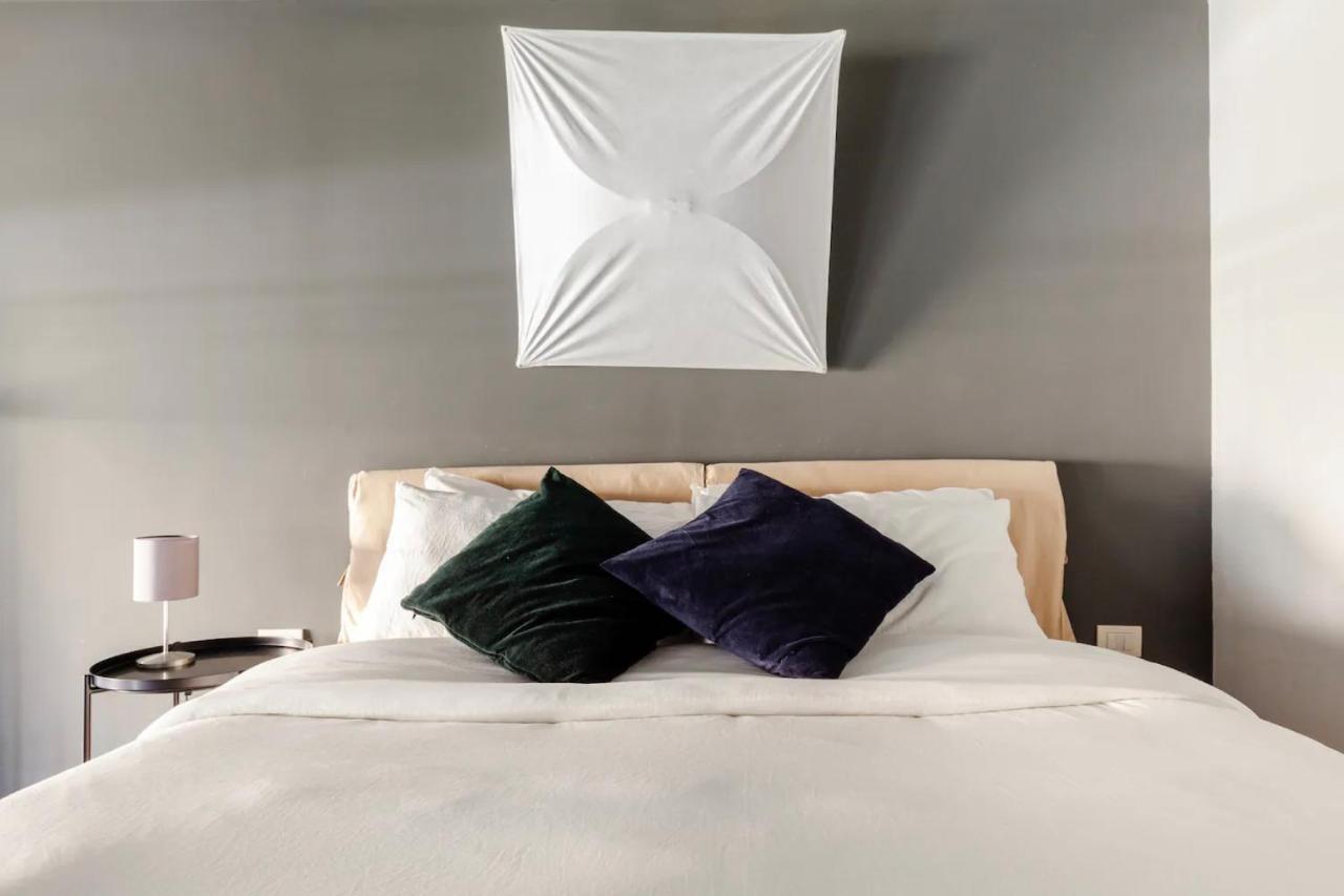 Design Spacious Loft In Navigli - Hosted By Sweetstay ミラノ エクステリア 写真