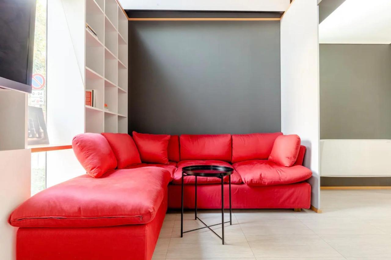 Design Spacious Loft In Navigli - Hosted By Sweetstay ミラノ エクステリア 写真