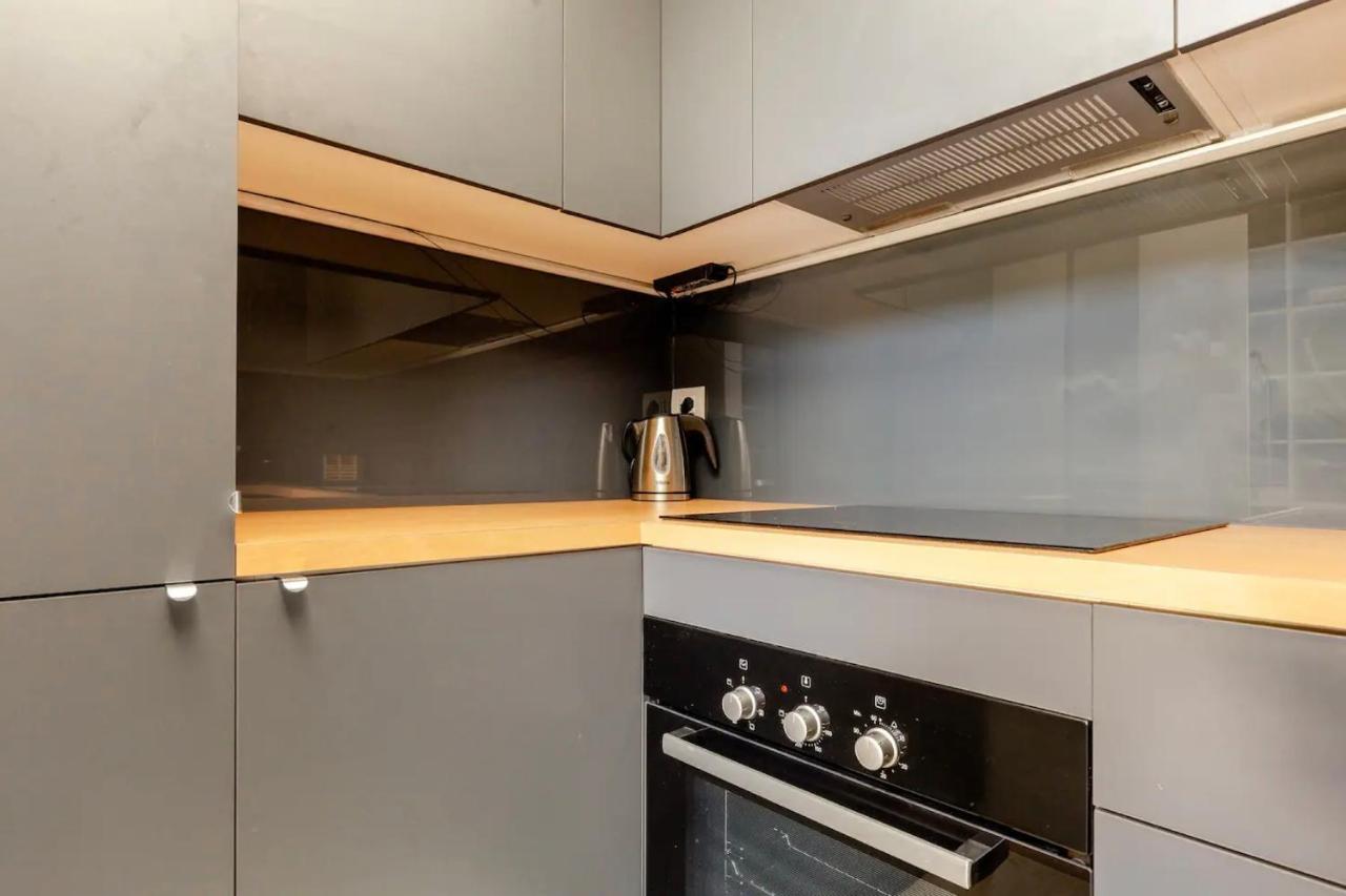 Design Spacious Loft In Navigli - Hosted By Sweetstay ミラノ エクステリア 写真