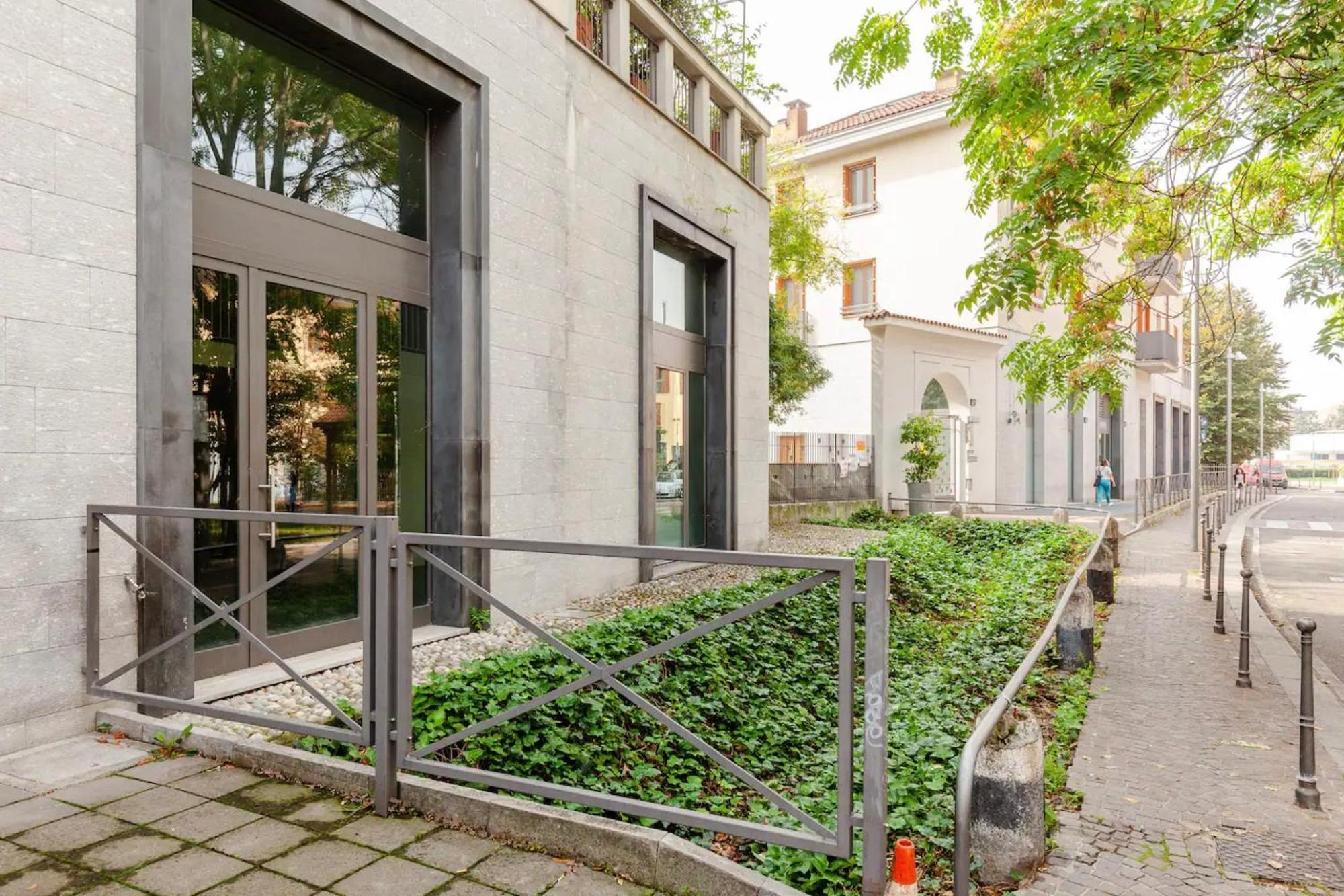 Design Spacious Loft In Navigli - Hosted By Sweetstay ミラノ エクステリア 写真